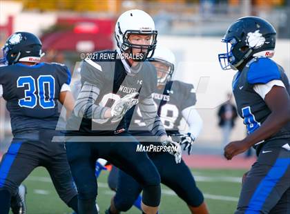 Thumbnail 3 in Jordan vs Sotomayor (CIF LACS 8-Man Semifinal Playoff ) photogallery.