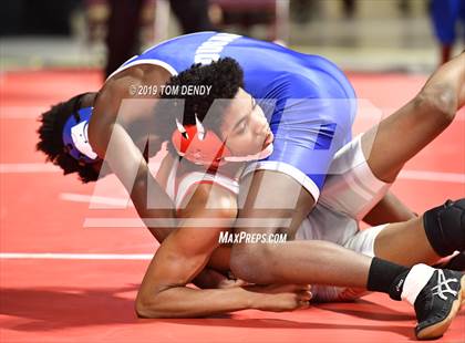 Thumbnail 2 in UIL 6A District 10 Championships photogallery.