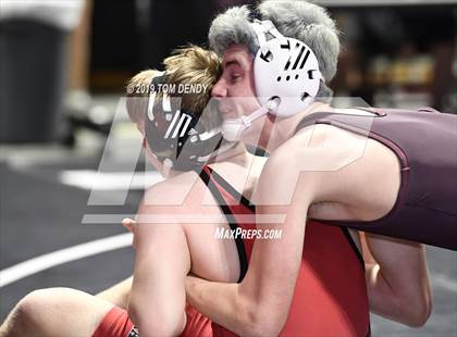 Thumbnail 1 in UIL 6A District 10 Championships photogallery.