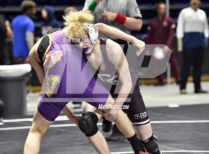 Thumbnail 2 in UIL 6A District 10 Championships photogallery.