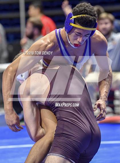 Thumbnail 2 in UIL 6A District 10 Championships photogallery.