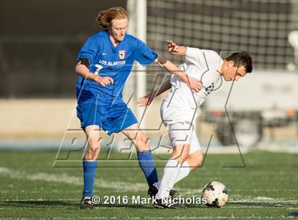 Thumbnail 1 in Loyola vs. Los Alamitos (CIF Division 1 Regional Semifinal) photogallery.