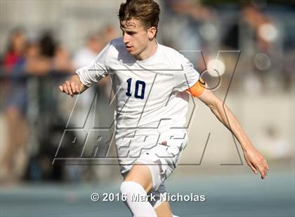 Thumbnail 2 in Loyola vs. Los Alamitos (CIF Division 1 Regional Semifinal) photogallery.
