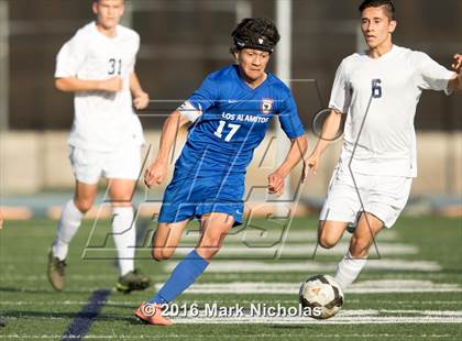 Thumbnail 2 in Loyola vs. Los Alamitos (CIF Division 1 Regional Semifinal) photogallery.