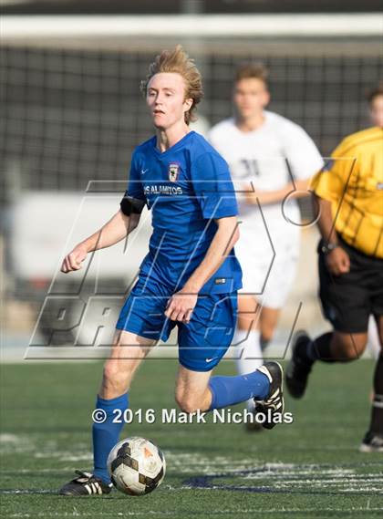 Thumbnail 1 in Loyola vs. Los Alamitos (CIF Division 1 Regional Semifinal) photogallery.