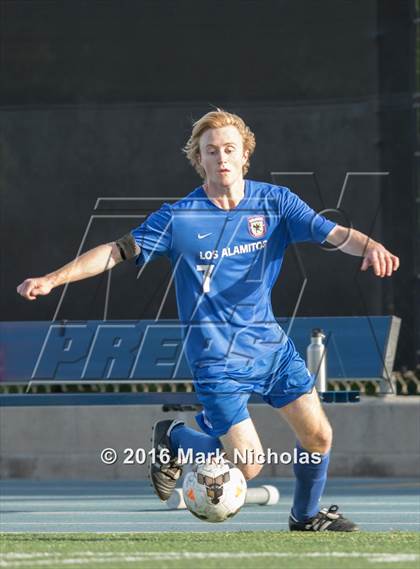 Thumbnail 3 in Loyola vs. Los Alamitos (CIF Division 1 Regional Semifinal) photogallery.
