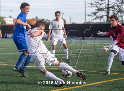 Thumbnail 2 in Loyola vs. Los Alamitos (CIF Division 1 Regional Semifinal) photogallery.