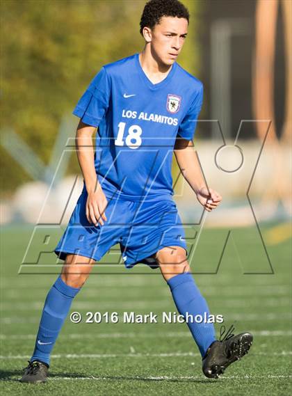 Thumbnail 1 in Loyola vs. Los Alamitos (CIF Division 1 Regional Semifinal) photogallery.