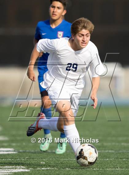 Thumbnail 3 in Loyola vs. Los Alamitos (CIF Division 1 Regional Semifinal) photogallery.