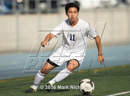 Thumbnail 2 in Loyola vs. Los Alamitos (CIF Division 1 Regional Semifinal) photogallery.