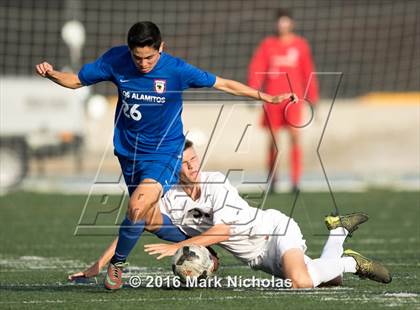 Thumbnail 3 in Loyola vs. Los Alamitos (CIF Division 1 Regional Semifinal) photogallery.