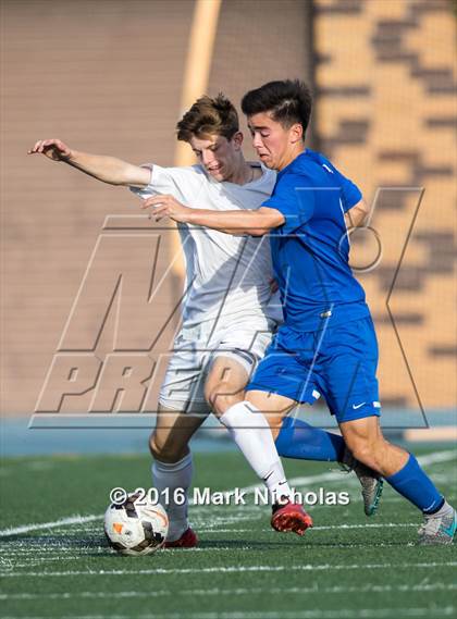 Thumbnail 2 in Loyola vs. Los Alamitos (CIF Division 1 Regional Semifinal) photogallery.