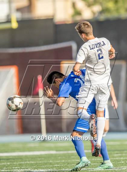 Thumbnail 3 in Loyola vs. Los Alamitos (CIF Division 1 Regional Semifinal) photogallery.