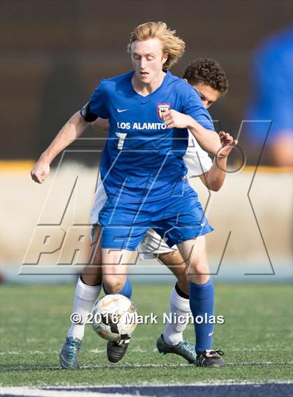 Thumbnail 3 in Loyola vs. Los Alamitos (CIF Division 1 Regional Semifinal) photogallery.