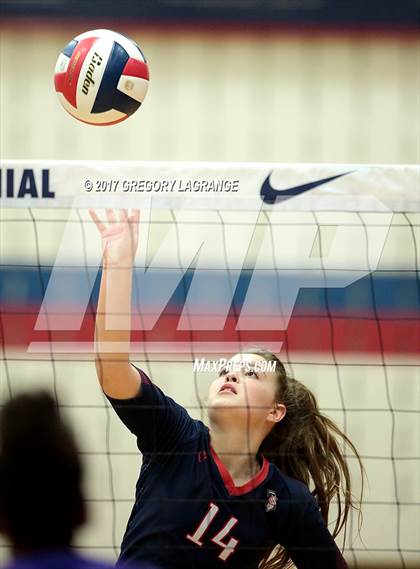 Thumbnail 2 in Independence vs Centennial photogallery.