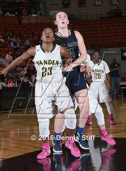 Thumbnail 2 in Vanden vs. Elk Grove (CIF SJS D2 Semifinal) photogallery.