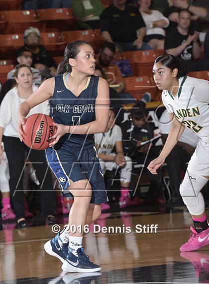Thumbnail 1 in Vanden vs. Elk Grove (CIF SJS D2 Semifinal) photogallery.