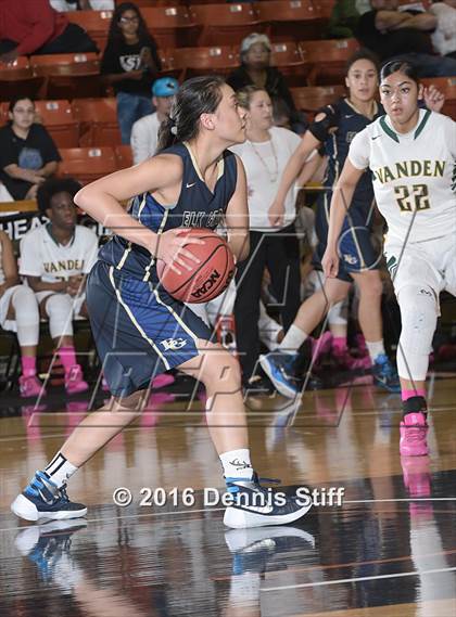 Thumbnail 2 in Vanden vs. Elk Grove (CIF SJS D2 Semifinal) photogallery.