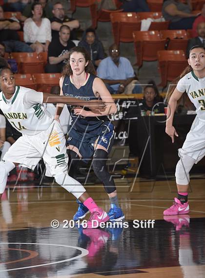 Thumbnail 3 in Vanden vs. Elk Grove (CIF SJS D2 Semifinal) photogallery.