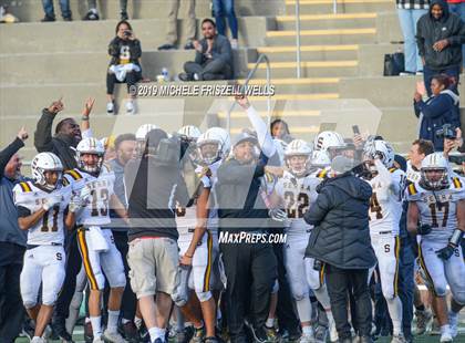 Thumbnail 1 in Santana vs. Serra (CIF SDS Division 4 Final) photogallery.