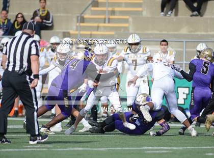 Thumbnail 1 in Santana vs. Serra (CIF SDS Division 4 Final) photogallery.