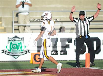 Thumbnail 1 in Santana vs. Serra (CIF SDS Division 4 Final) photogallery.