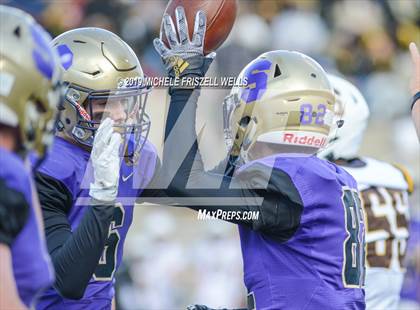 Thumbnail 1 in Santana vs. Serra (CIF SDS Division 4 Final) photogallery.