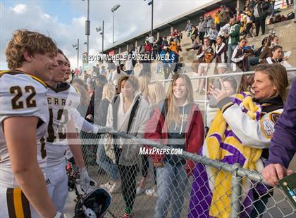Thumbnail 3 in Santana vs. Serra (CIF SDS Division 4 Final) photogallery.