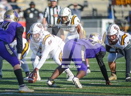 Thumbnail 2 in Santana vs. Serra (CIF SDS Division 4 Final) photogallery.