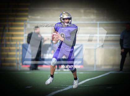 Thumbnail 2 in Santana vs. Serra (CIF SDS Division 4 Final) photogallery.