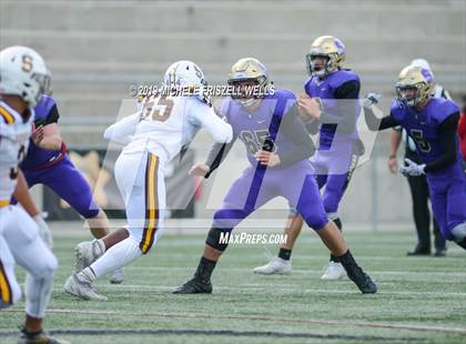 Thumbnail 1 in Santana vs. Serra (CIF SDS Division 4 Final) photogallery.