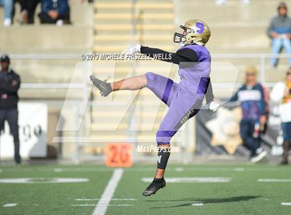 Thumbnail 3 in Santana vs. Serra (CIF SDS Division 4 Final) photogallery.