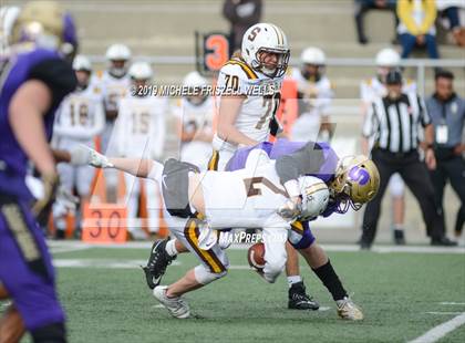 Thumbnail 2 in Santana vs. Serra (CIF SDS Division 4 Final) photogallery.
