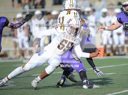 Thumbnail 1 in Santana vs. Serra (CIF SDS Division 4 Final) photogallery.