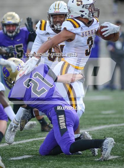 Thumbnail 2 in Santana vs. Serra (CIF SDS Division 4 Final) photogallery.