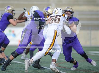 Thumbnail 3 in Santana vs. Serra (CIF SDS Division 4 Final) photogallery.