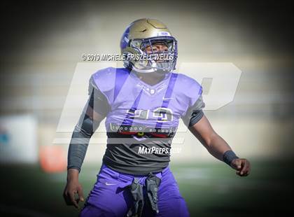 Thumbnail 3 in Santana vs. Serra (CIF SDS Division 4 Final) photogallery.