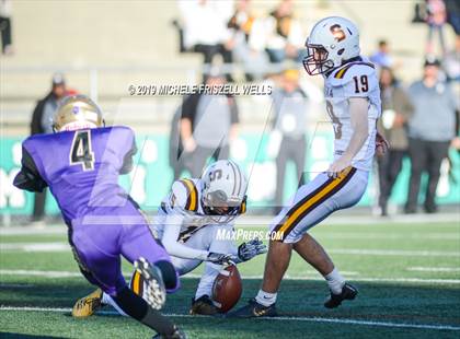 Thumbnail 1 in Santana vs. Serra (CIF SDS Division 4 Final) photogallery.