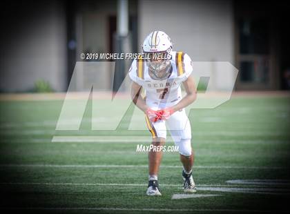 Thumbnail 2 in Santana vs. Serra (CIF SDS Division 4 Final) photogallery.