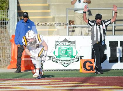 Thumbnail 3 in Santana vs. Serra (CIF SDS Division 4 Final) photogallery.