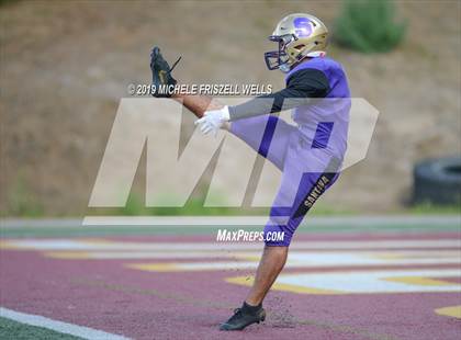 Thumbnail 1 in Santana vs. Serra (CIF SDS Division 4 Final) photogallery.