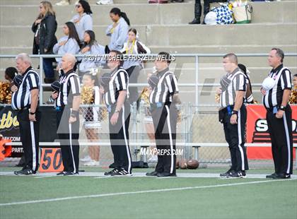 Thumbnail 3 in Santana vs. Serra (CIF SDS Division 4 Final) photogallery.