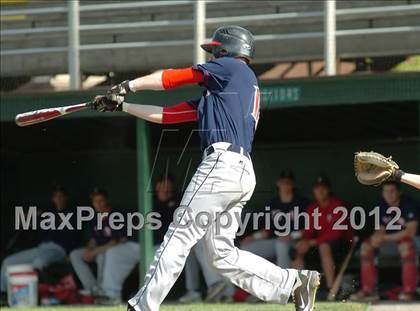 Thumbnail 3 in Foran @ Xavier photogallery.