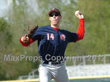 Thumbnail 2 in Foran @ Xavier photogallery.