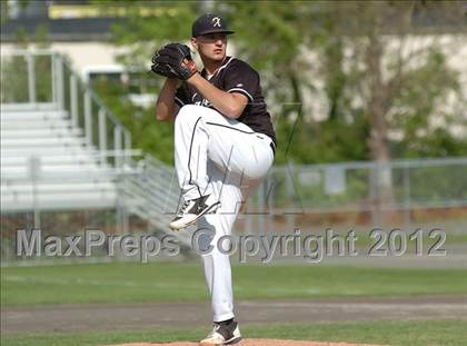 Thumbnail 3 in Foran @ Xavier photogallery.