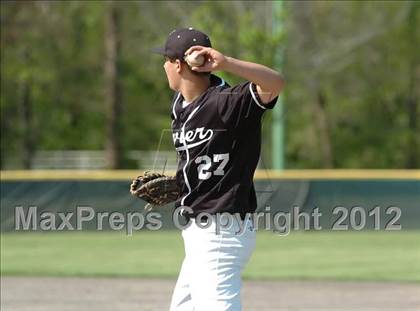 Thumbnail 3 in Foran @ Xavier photogallery.