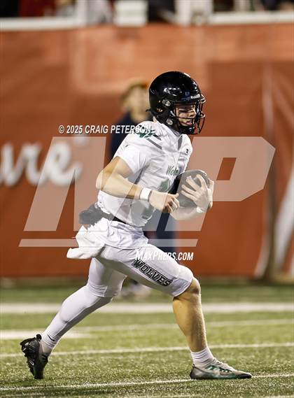 Thumbnail 2 in Green Canyon vs Crimson Cliffs (UHSAA 4A Semifinal) photogallery.