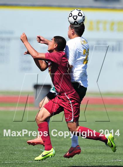 Thumbnail 2 in Royal vs. Southwest (CIF SoCal Regional D2 Final) photogallery.