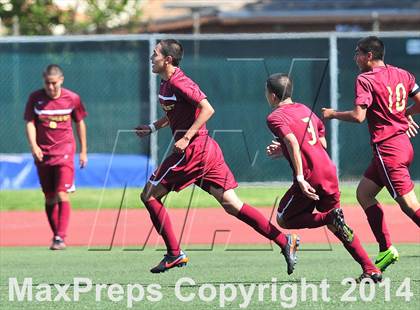 Thumbnail 3 in Royal vs. Southwest (CIF SoCal Regional D2 Final) photogallery.