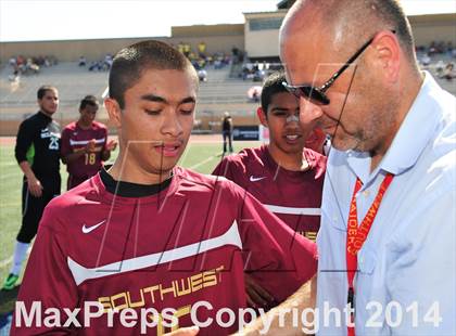 Thumbnail 3 in Royal vs. Southwest (CIF SoCal Regional D2 Final) photogallery.